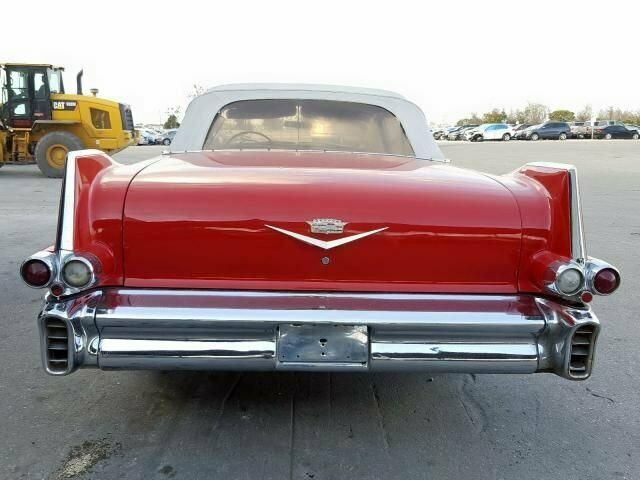 Cadillac Series 62 1957 image number 18