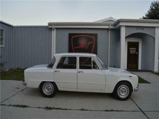 Alfa Romeo Giulia 1970 image number 4