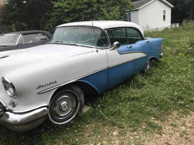 Oldsmobile Holiday 1955 image number 0