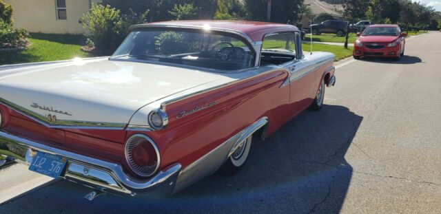 Ford Fairlane 1959 image number 20