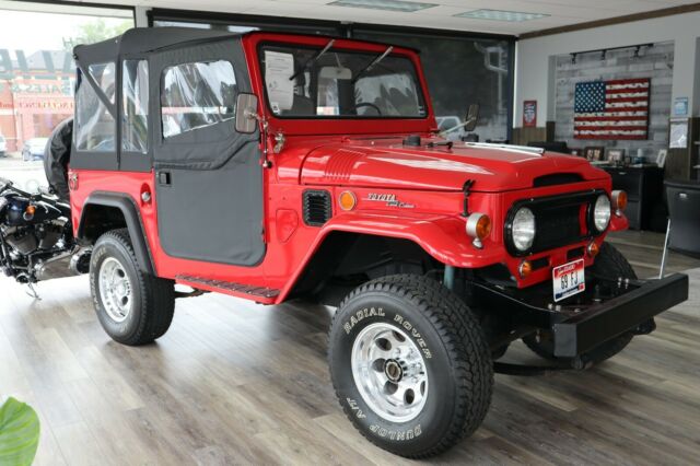 Toyota Land Cruiser 1969 image number 0