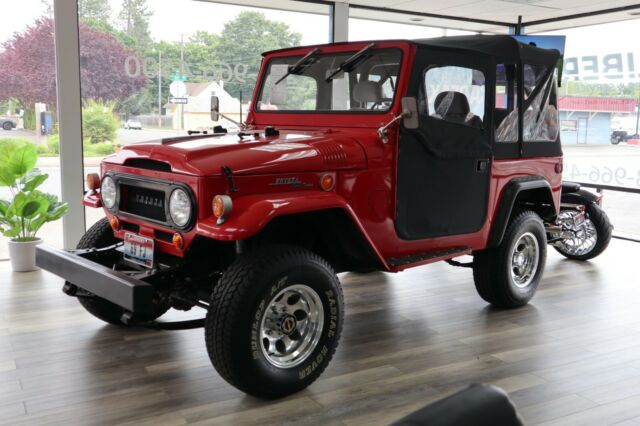 Toyota Land Cruiser 1969 image number 16