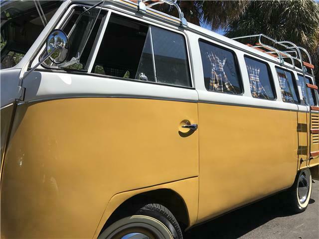 Volkswagen Bus/Vanagon 1974 image number 15