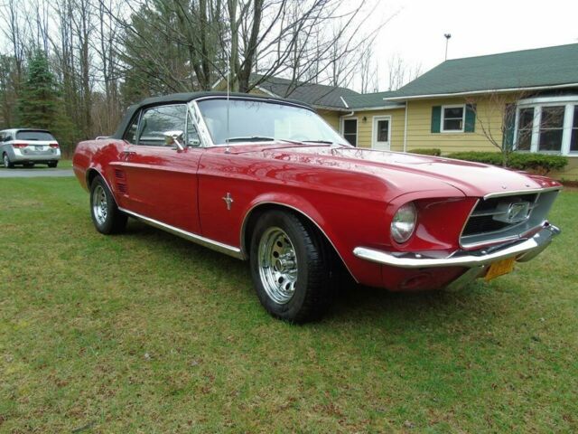 Ford Mustang 1967 image number 12