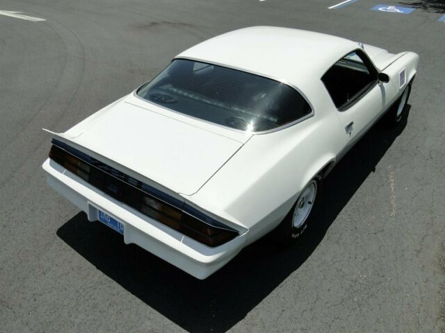 Chevrolet Camaro 1979 image number 19