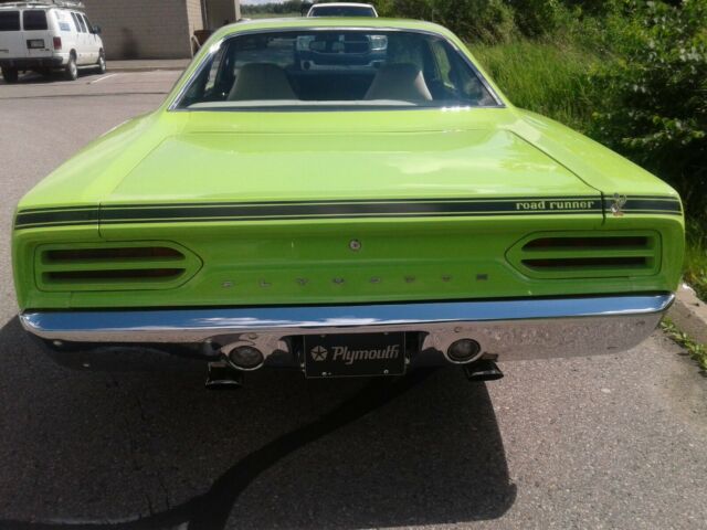 Plymouth Road Runner 1970 image number 30