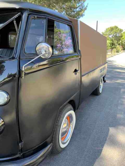 Volkswagen T1 pickup 1966 image number 12