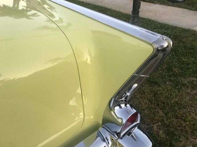 Chevrolet Bel-Air Convertible 1957 image number 10