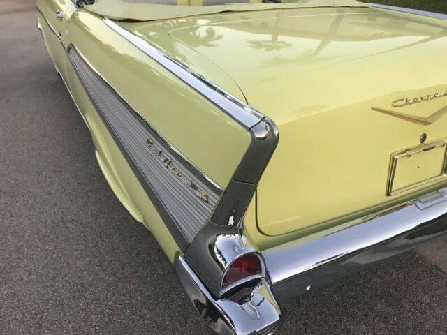 Chevrolet Bel-Air Convertible 1957 image number 32