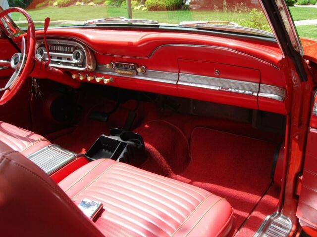 Ford Falcon 1963 image number 22