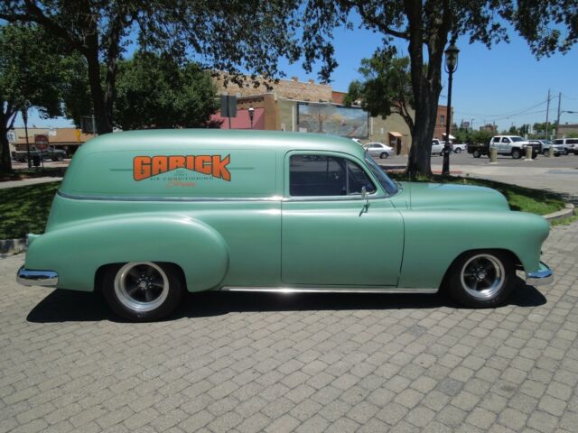 Chevrolet Sedan Delivery 1950 image number 15