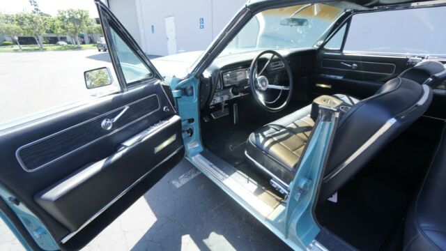 Lincoln Continental 1963 image number 35