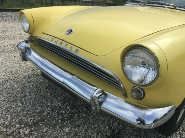 Sunbeam Alpine 1962 image number 30