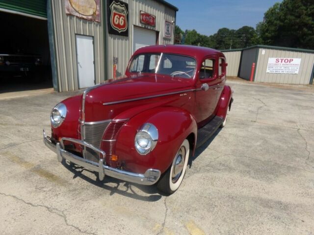 Ford Deluxe Sedan 1940 image number 7