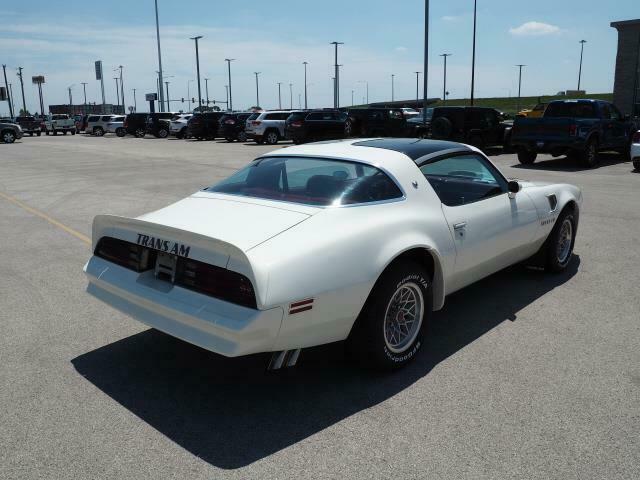 Pontiac Firebird 1978 image number 28