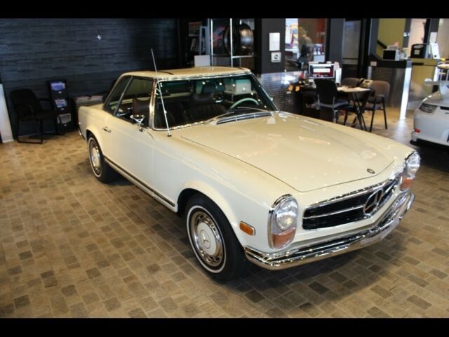 Mercedes-Benz SL-Class 1970 image number 4