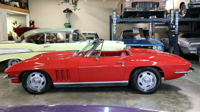 Chevrolet Corvette 1966 image number 1