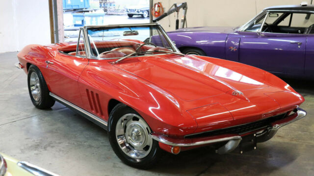 Chevrolet Corvette 1966 image number 22