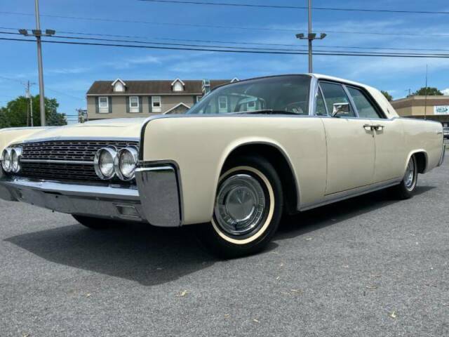 Lincoln Continental 1962 image number 13