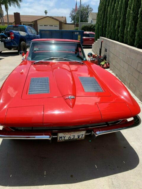 Chevrolet Corvette 1963 image number 1