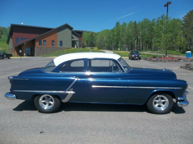 Oldsmobile Rocket Eighty-Eight 1953 image number 4