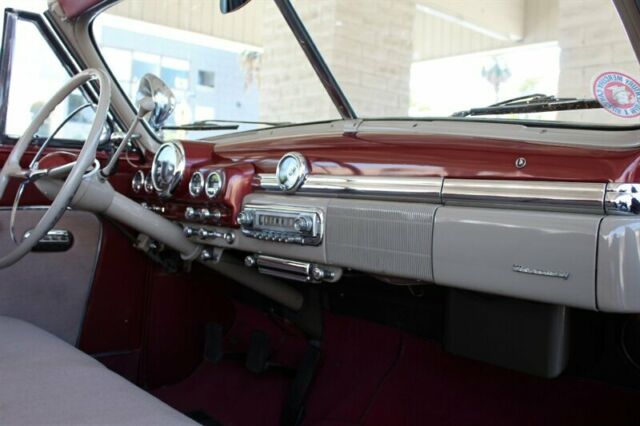 Mercury Custom Convertible 1949 image number 47