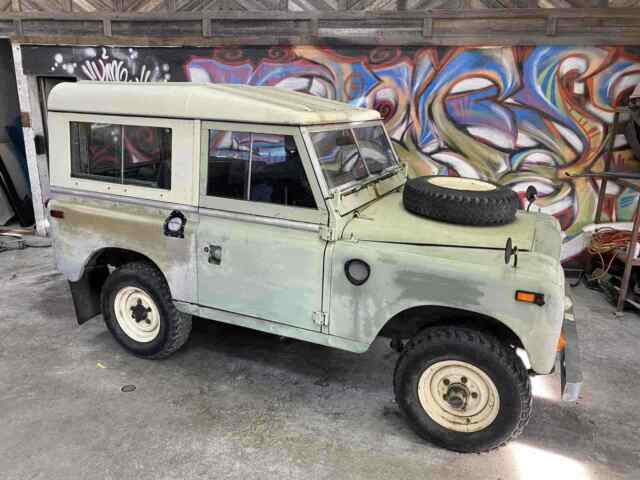 Land Rover Series III 1973 image number 0