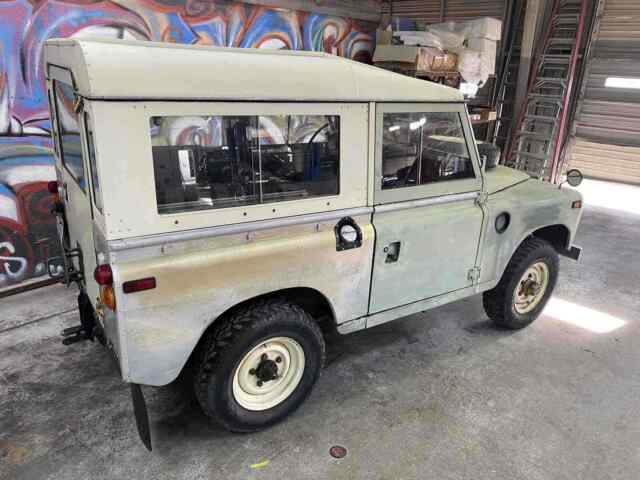 Land Rover Series III 1973 image number 23