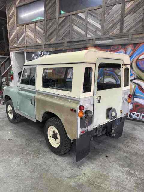 Land Rover Series III 1973 image number 24