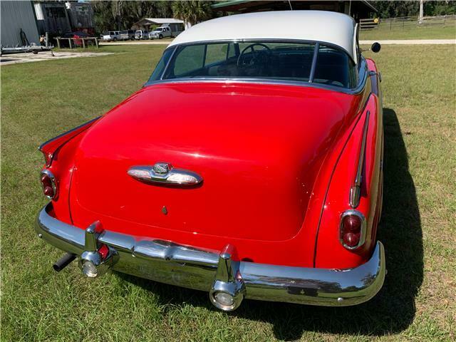 Buick Riviera 1952 image number 4