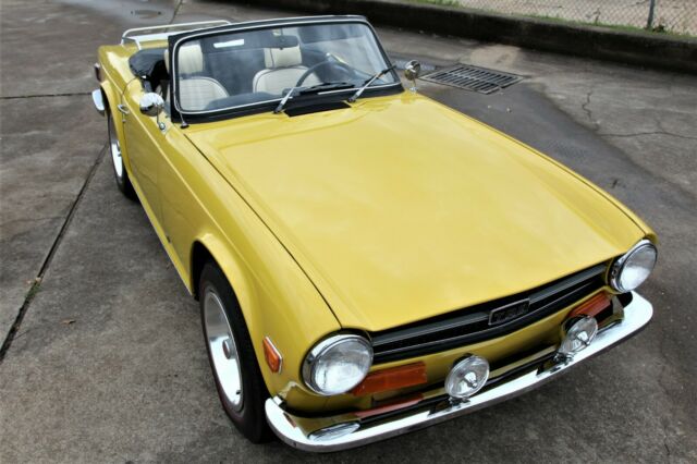 Triumph TR-6 1973 image number 9