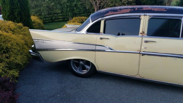 Chevrolet Bel Air/150/210 1957 image number 30