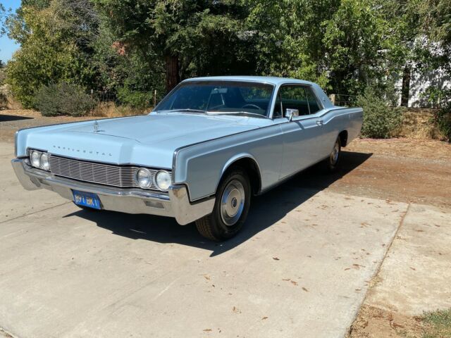 Lincoln Continental 1967 image number 1