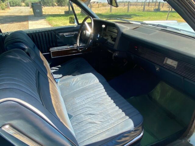 Lincoln Continental 1967 image number 25