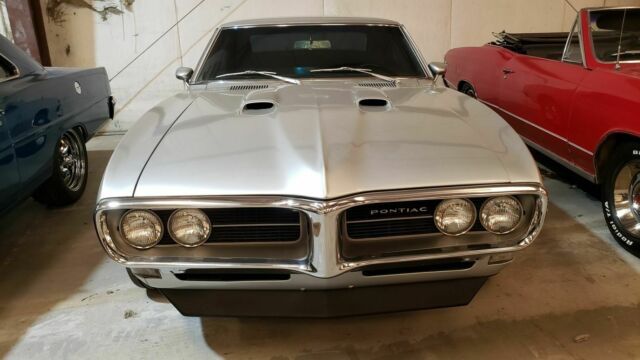 Pontiac Firebird 1968 image number 1