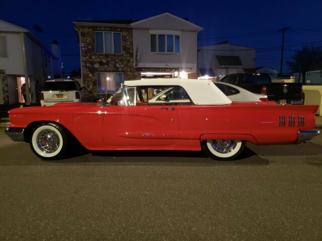 Ford Thunderbird 1960 image number 21