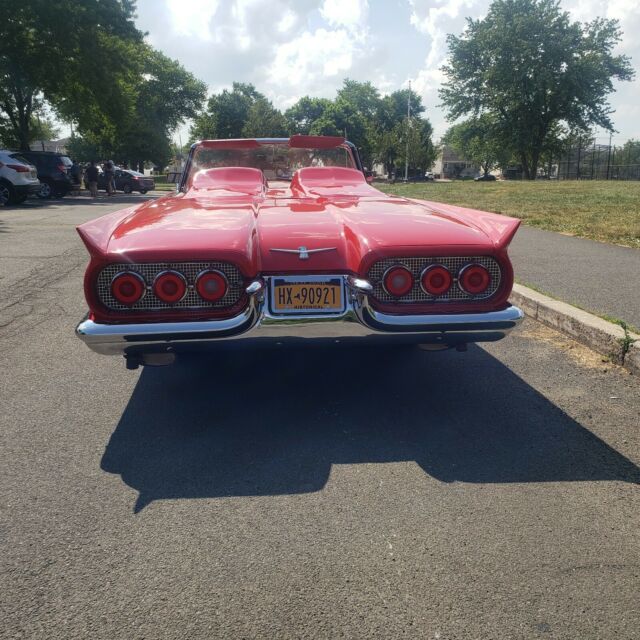 Ford Thunderbird 1960 image number 28