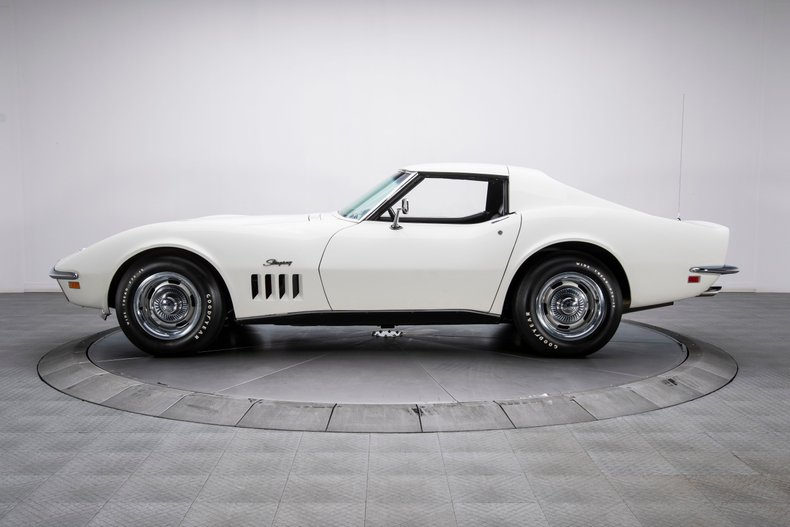 Chevrolet Corvette 1969 image number 33