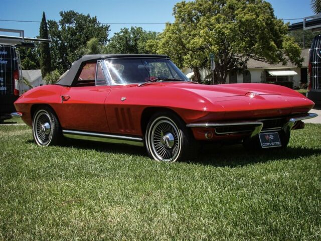 Chevrolet Corvette 1965 image number 10