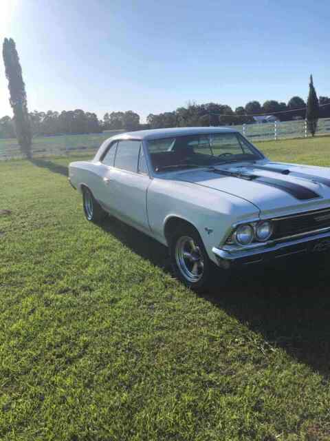 Chevrolet Chevelle 1966 image number 2