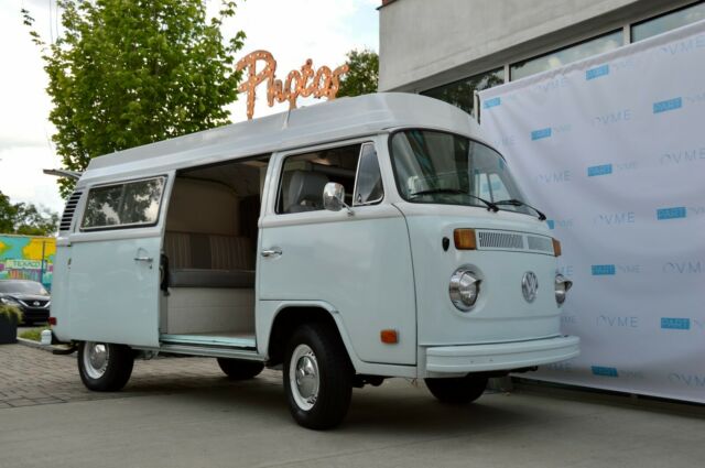 Volkswagen Bus/Vanagon 1974 image number 23