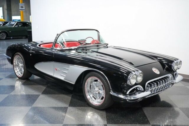 Chevrolet Corvette 1959 image number 17