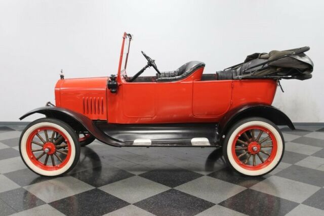 Ford Model T 1923 image number 2