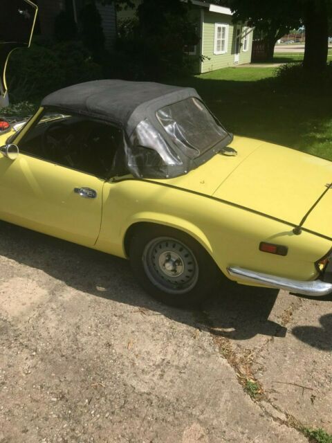 Triumph Spitfire 1975 image number 18