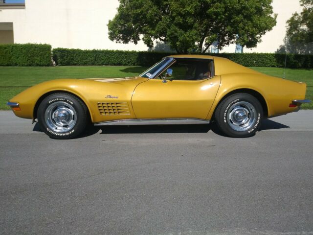 Chevrolet Corvette 1972 image number 2