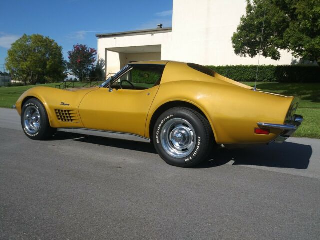 Chevrolet Corvette 1972 image number 27