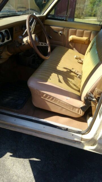 Jeep J20 1979 image number 16