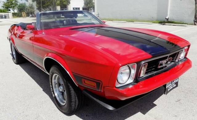 Ford Mustang 1973 image number 2