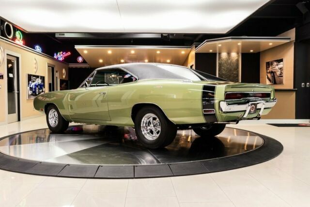 Dodge Charger 1970 image number 15