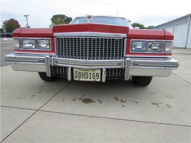 Cadillac DeVille 1975 image number 8